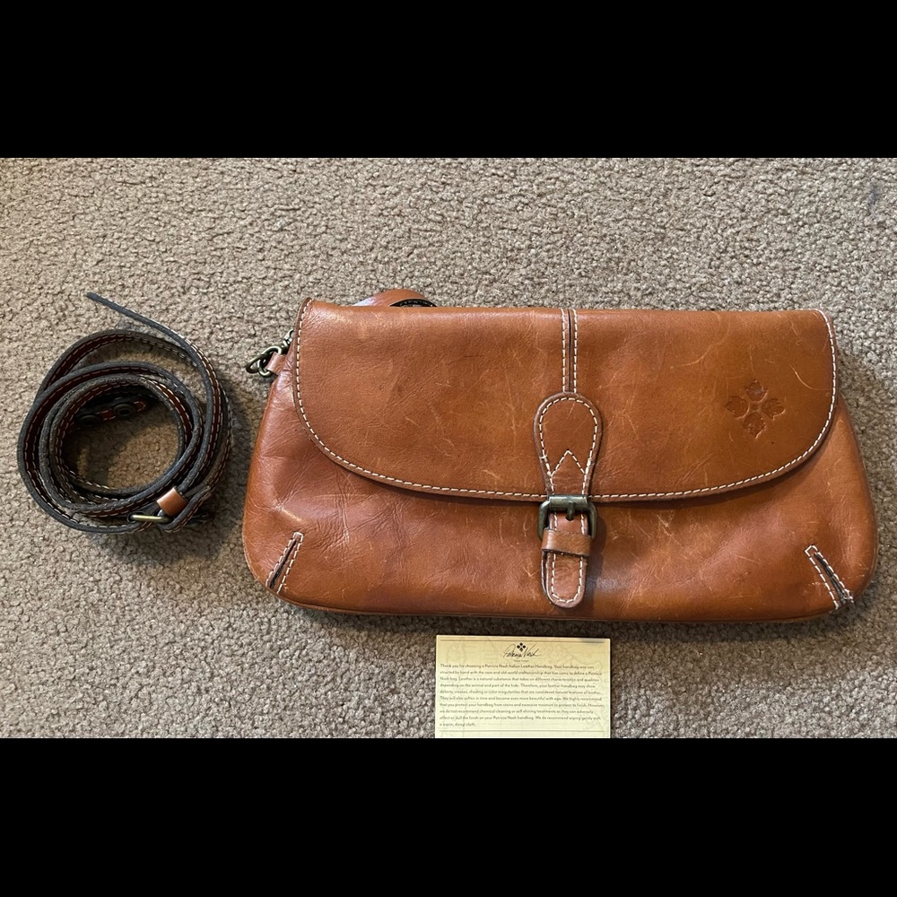 Leather crossbody bag with detachable strap